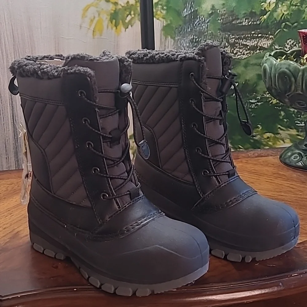 NWT! All in Motion Boys 2 Skylar Black waterproof winter faux fur snow boots
